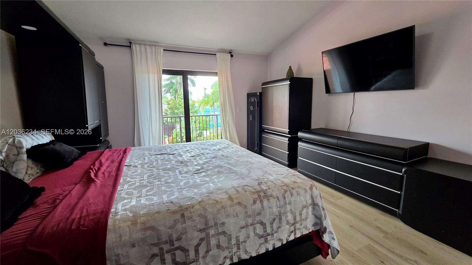 741 Tyler St, Hollywood, FL 33019 - For Sale photo 31