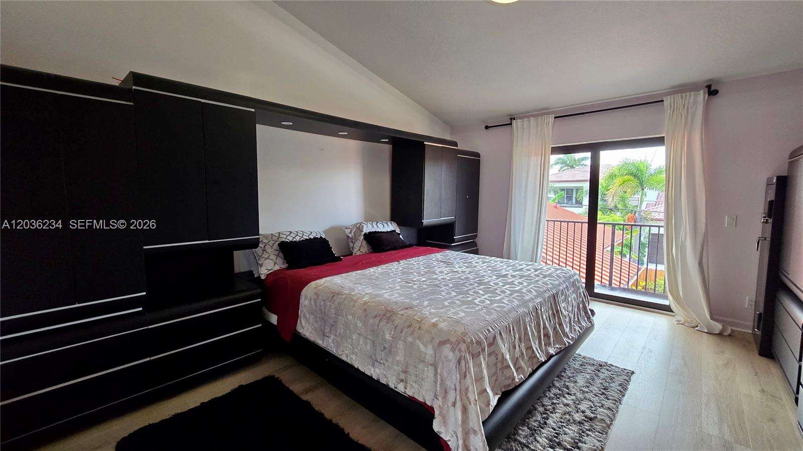 741 Tyler St, Hollywood, FL 33019 - For Sale photo 32