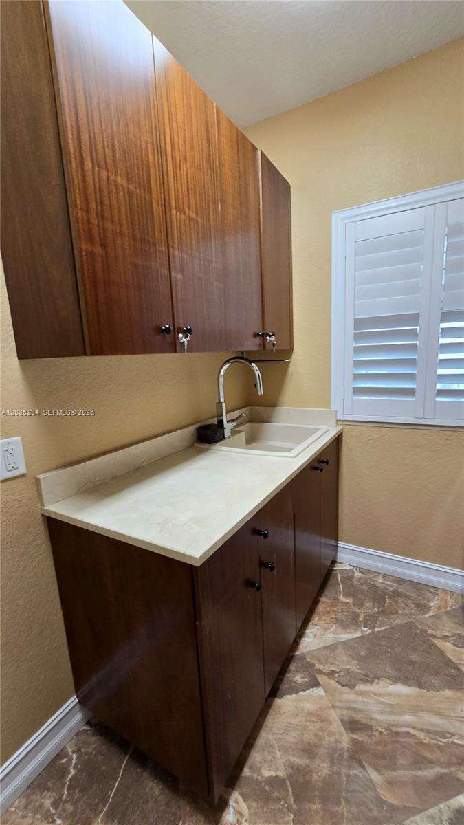 741 Tyler St, Hollywood, FL 33019 - For Sale photo 41