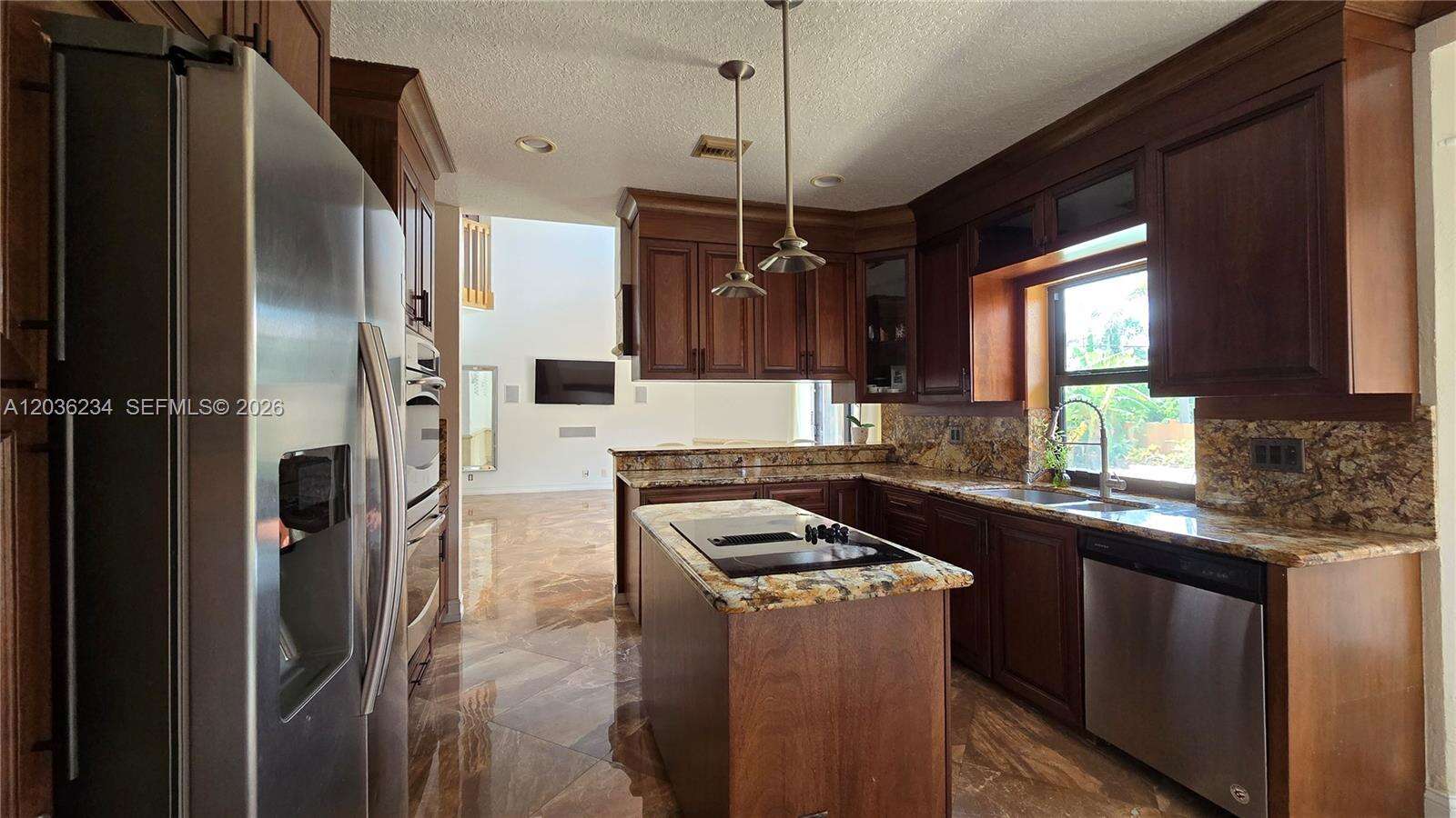 741 Tyler St, Hollywood, FL 33019 - For Sale photo 9