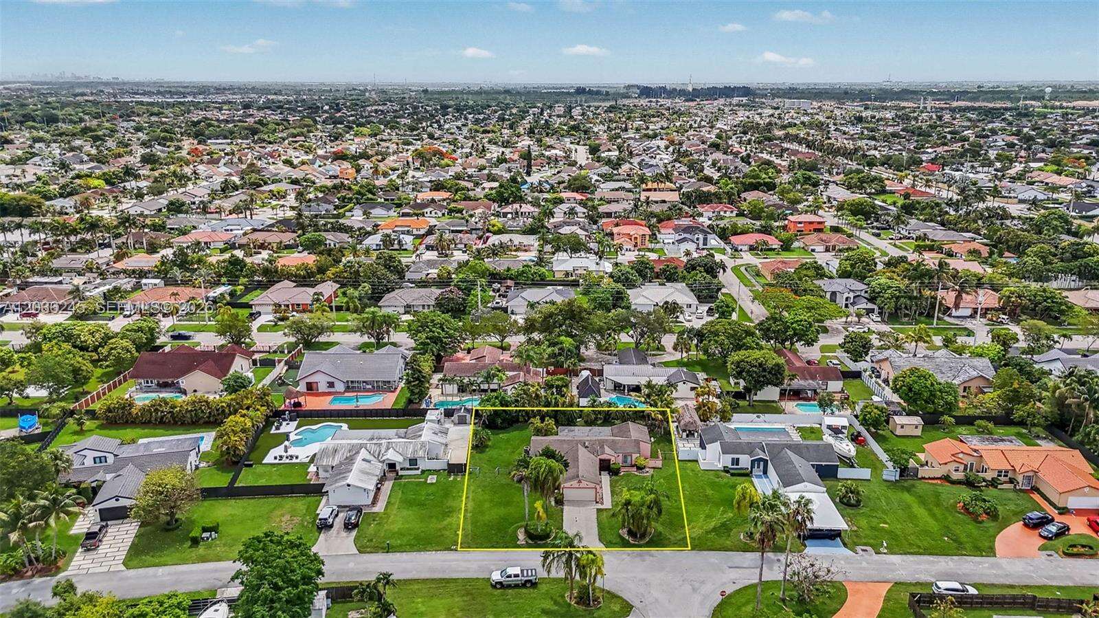 15741 147th Ct, Miami, FL 33187 - For Sale photo 8