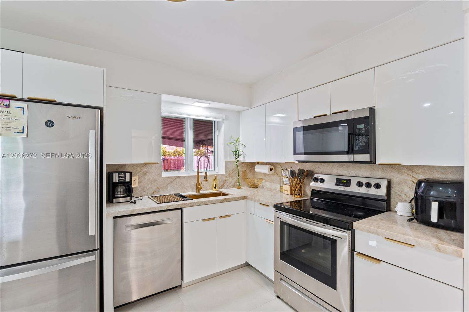 706 32nd Ct, Hollywood, FL 33021 - For Sale photo 21