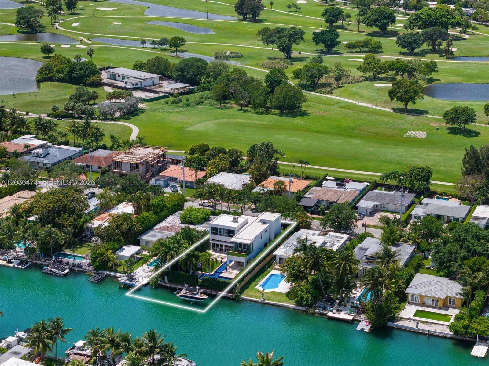 470 Shore Dr, Miami Beach, FL 33141 - For Sale photo 2