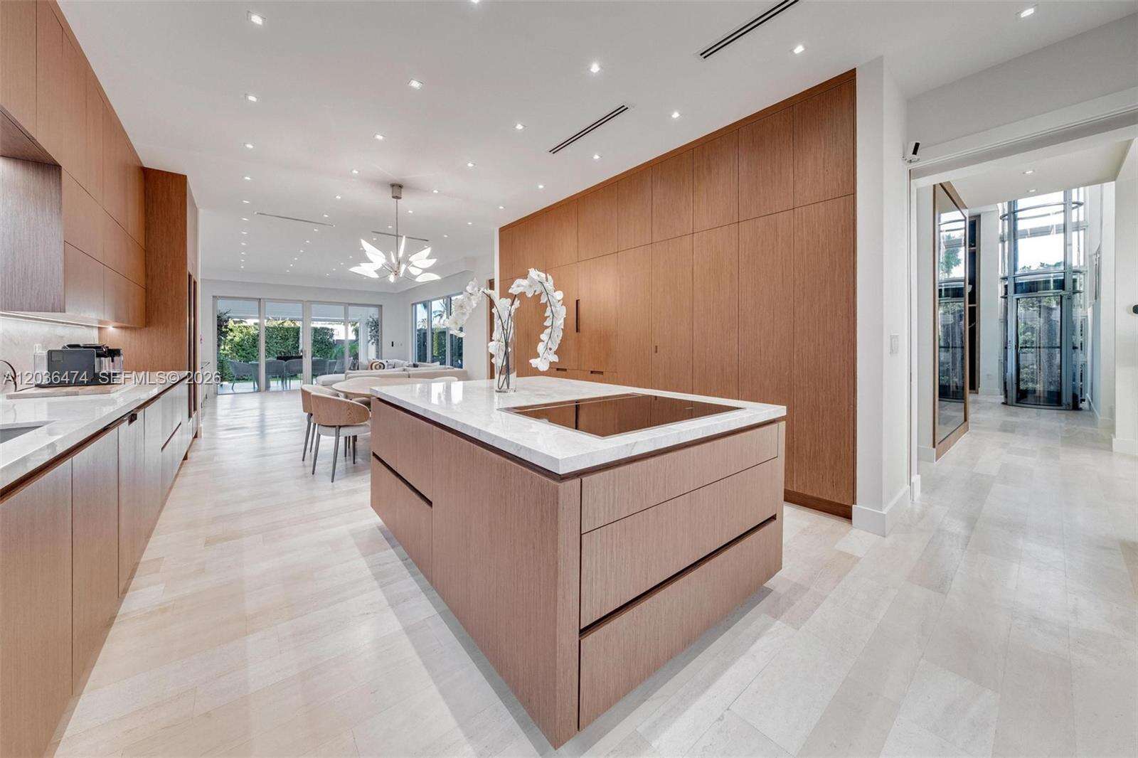 470 Shore Dr, Miami Beach, FL 33141 - For Sale photo 13