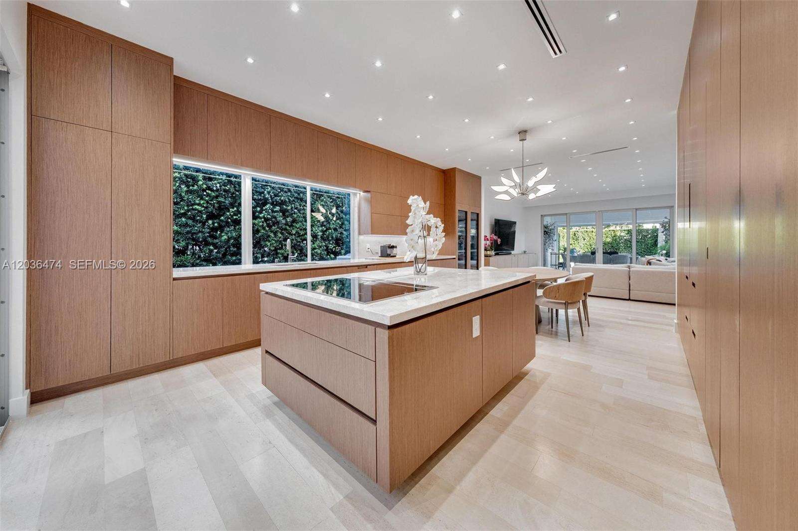 470 Shore Dr, Miami Beach, FL 33141 - For Sale photo 14