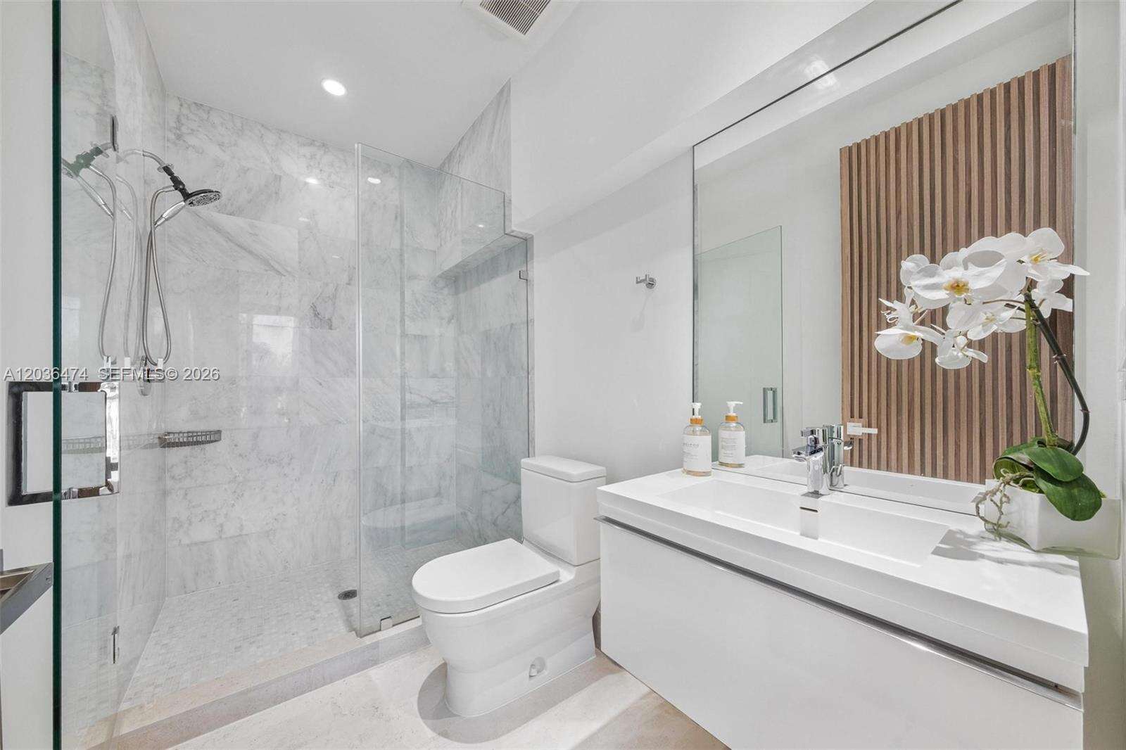 470 Shore Dr, Miami Beach, FL 33141 - For Sale photo 47