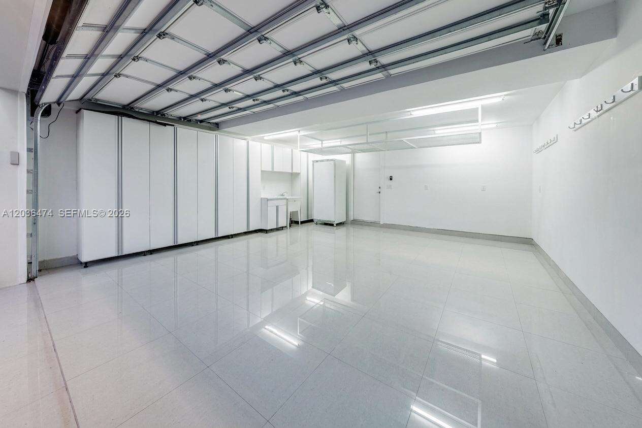 470 Shore Dr, Miami Beach, FL 33141 - For Sale photo 66