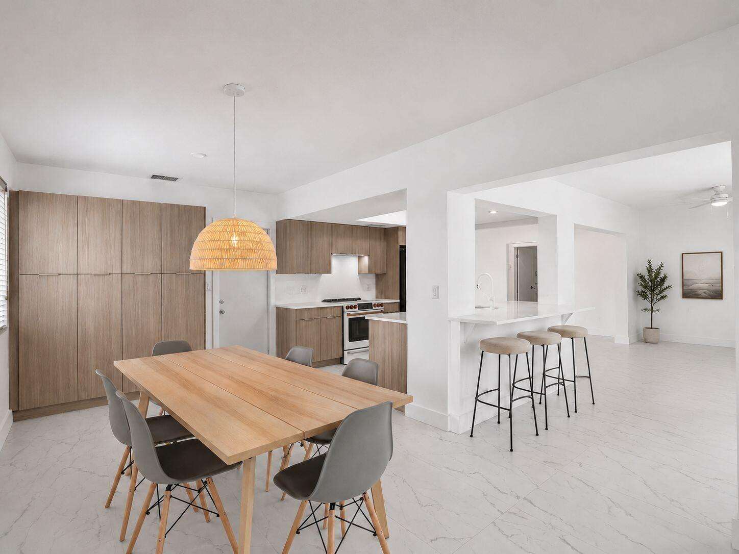 2030 54th, Hollywood, FL 33021 - For Sale photo 14