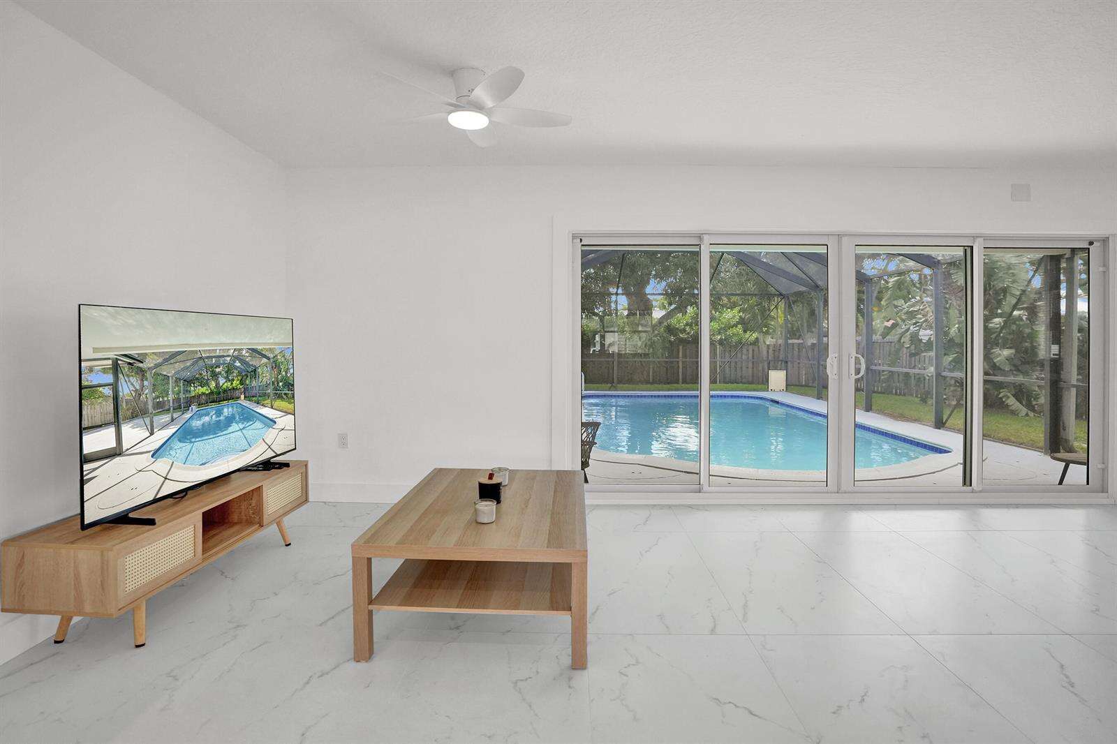 2030 54th, Hollywood, FL 33021 - For Sale photo 19