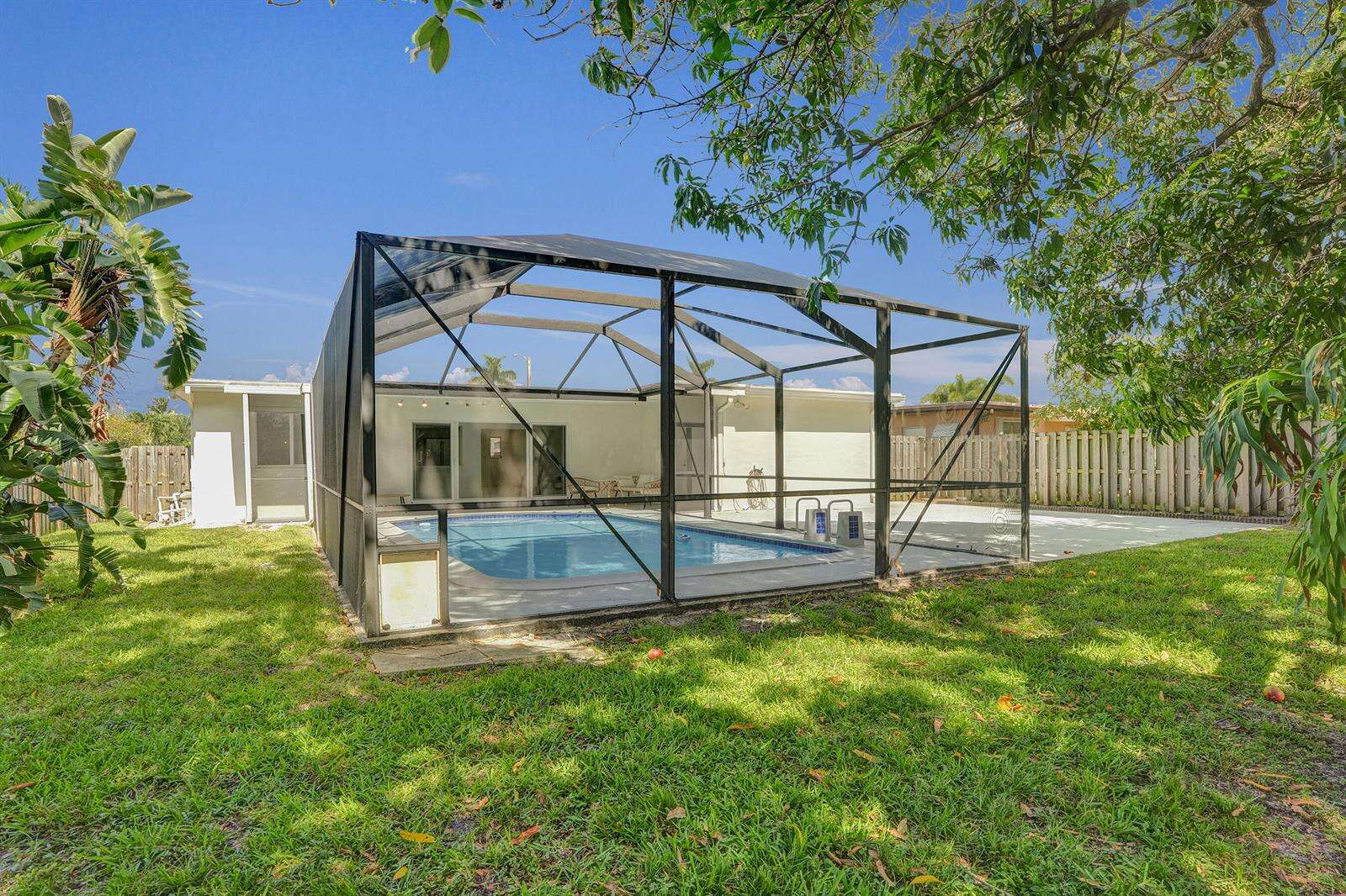 2030 54th, Hollywood, FL 33021 - For Sale photo 38