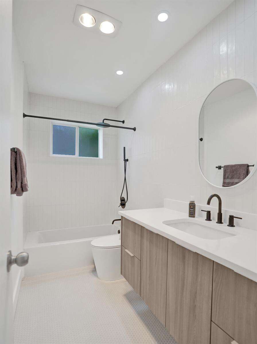 2030 54th, Hollywood, FL 33021 - For Sale photo 8