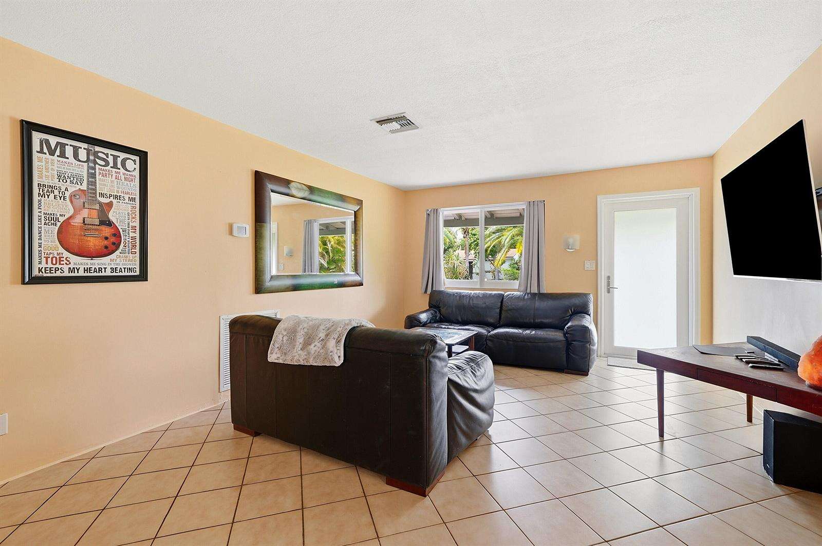 2834 Adams, Hollywood, FL 33020 - For Sale photo 6