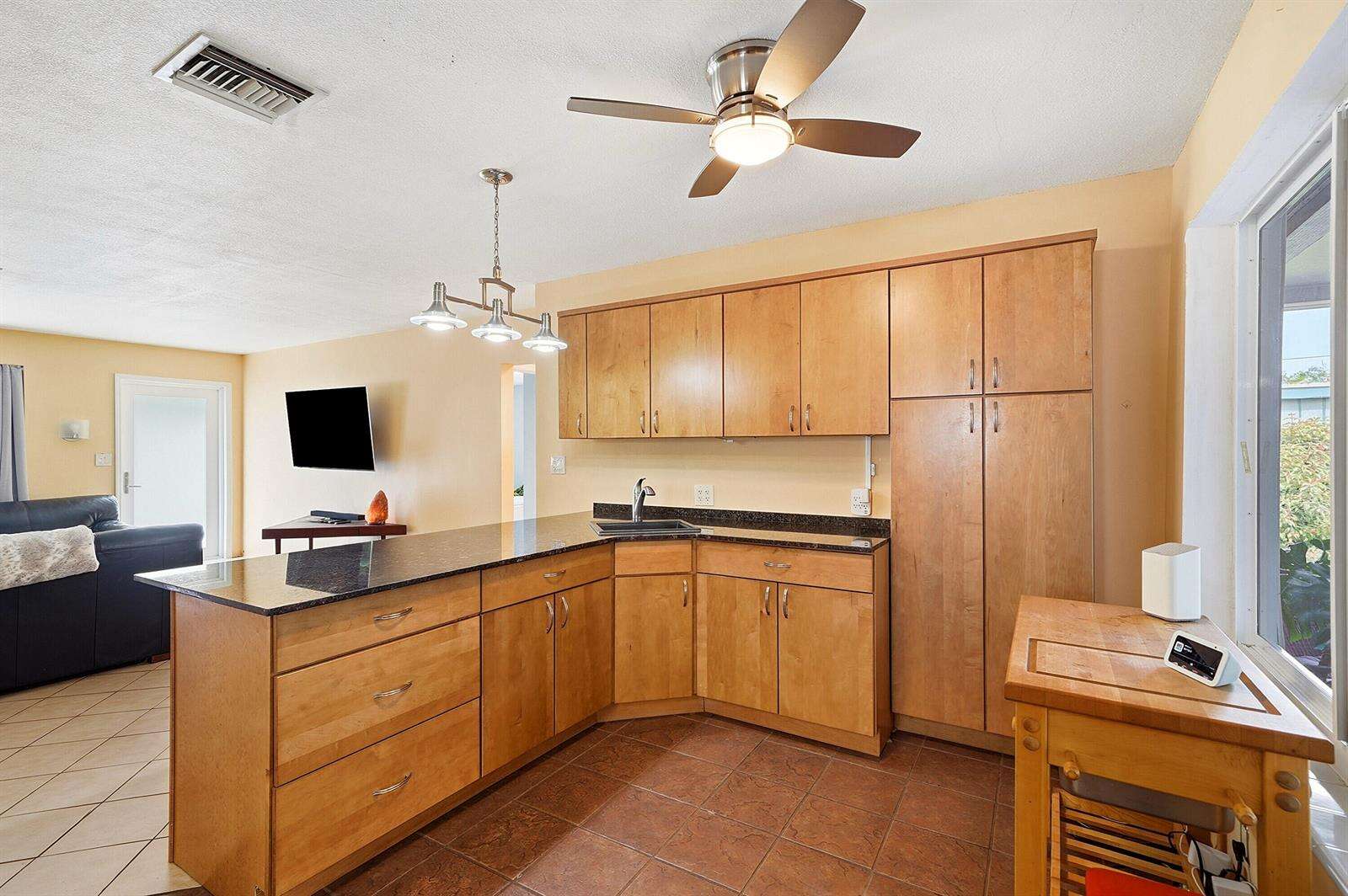 2834 Adams, Hollywood, FL 33020 - For Sale photo 10