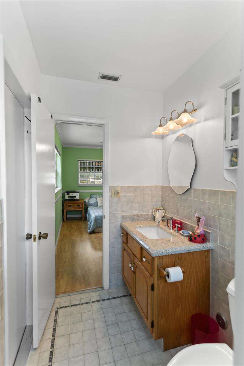 4240 19th, Oakland Park, FL 33308 - For Sale photo 29