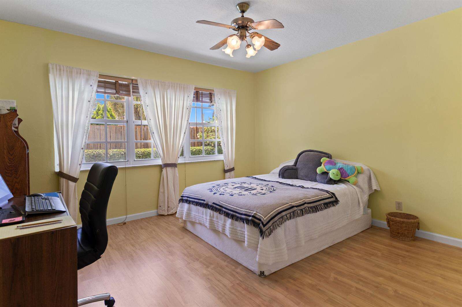 4240 19th, Oakland Park, FL 33308 - For Sale photo 33