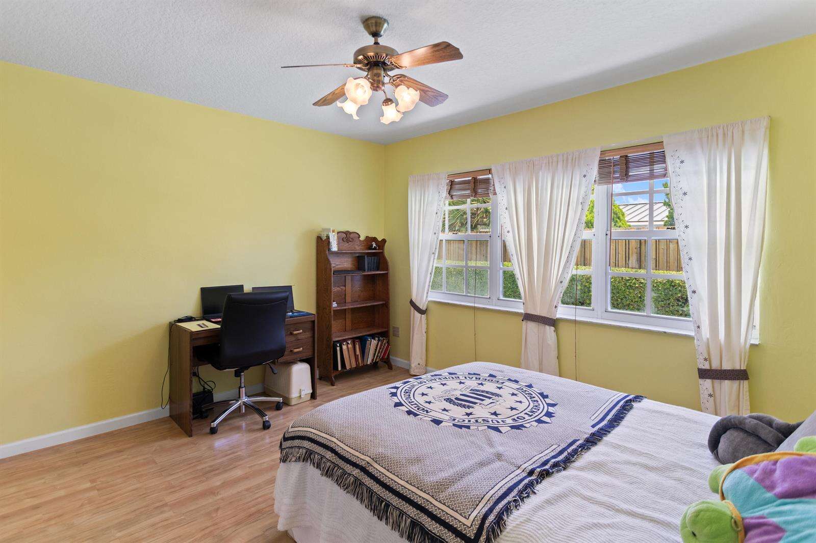 4240 19th, Oakland Park, FL 33308 - For Sale photo 34
