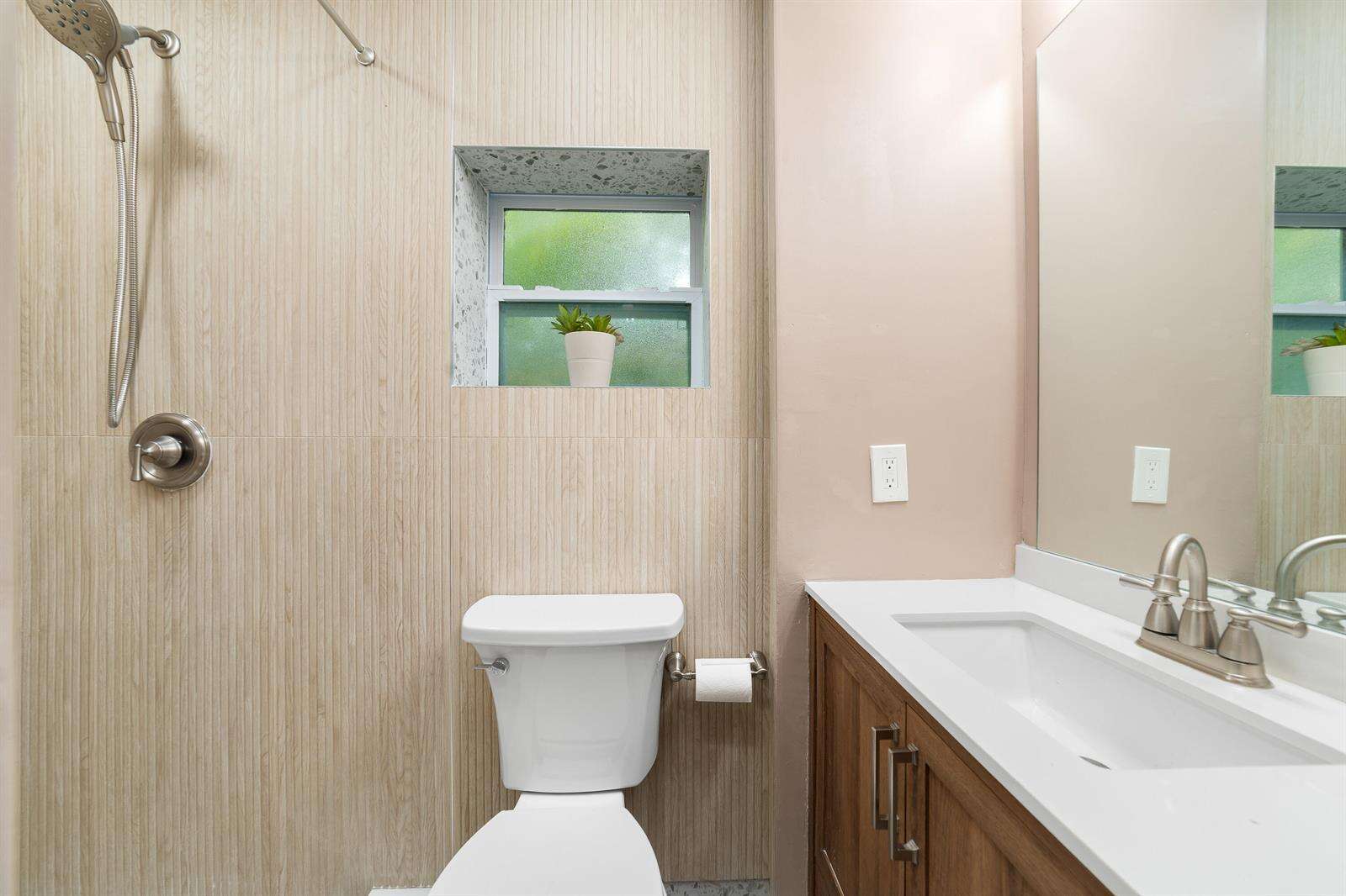 1535 Dewey, Hollywood, FL 33020 - For Sale photo 25