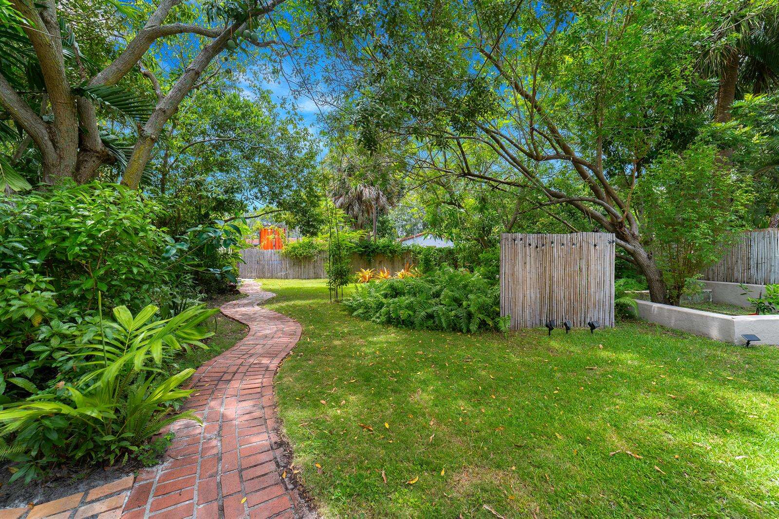 1535 Dewey, Hollywood, FL 33020 - For Sale photo 33