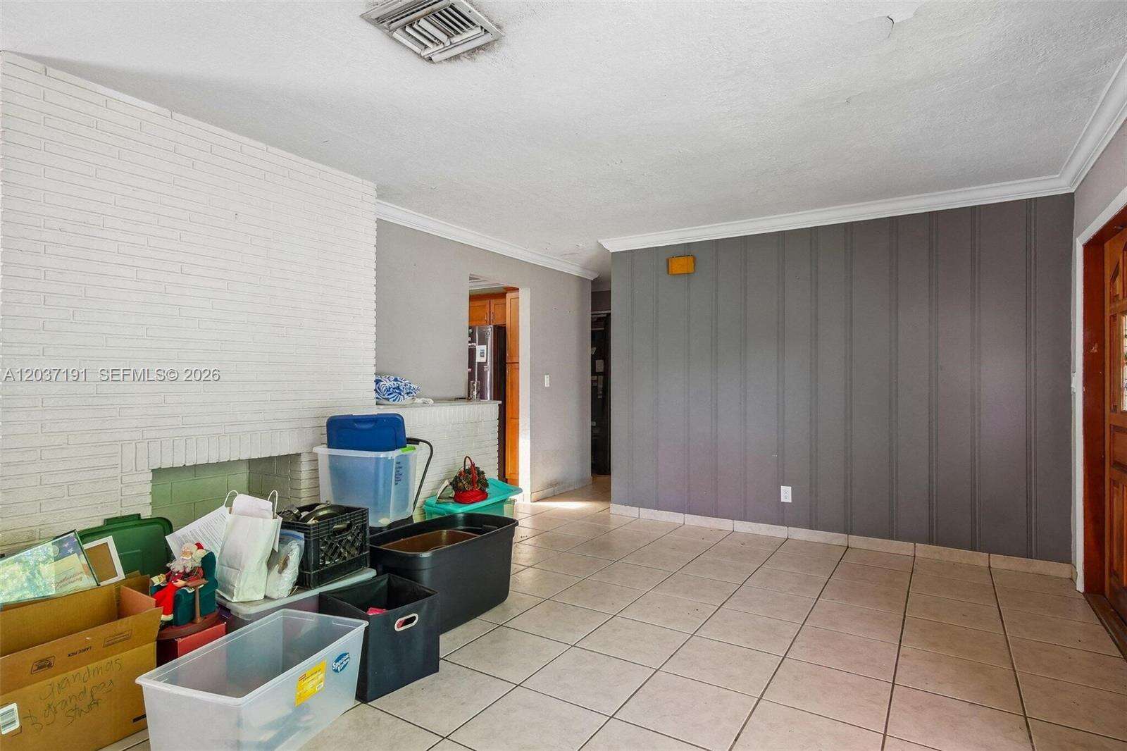 401 57th Ter, Hollywood, FL 33023 - For Sale photo 7