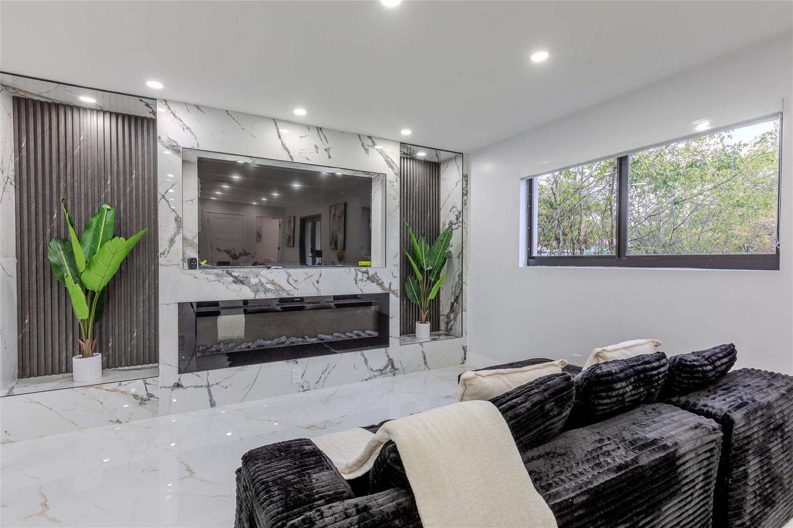 2633 Taft, Hollywood, FL 33020 - For Sale photo 11