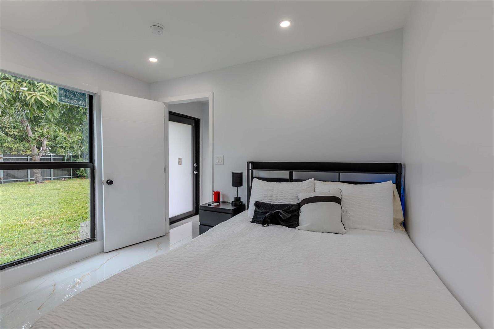 2633 Taft, Hollywood, FL 33020 - For Sale photo 17