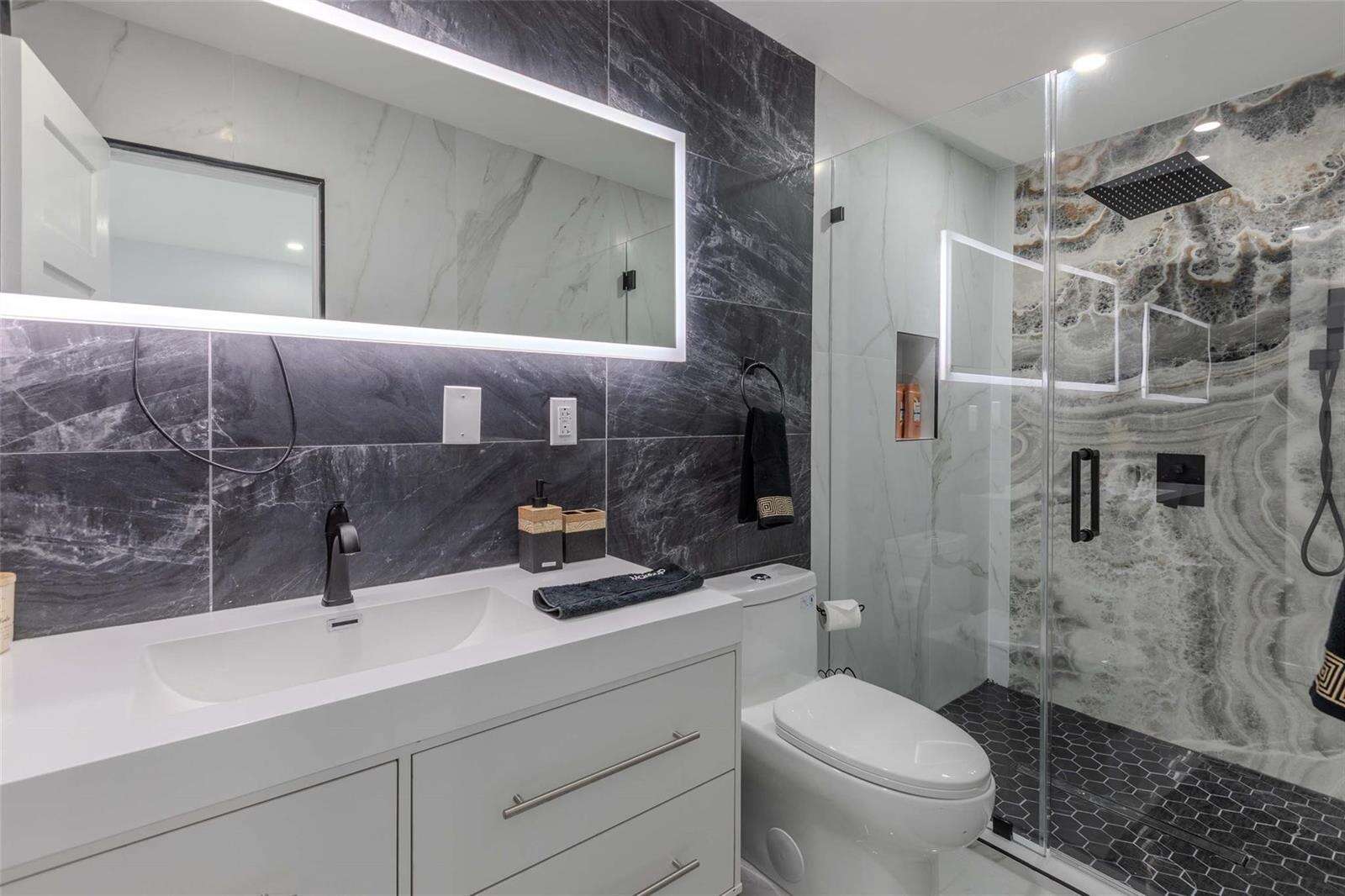 2633 Taft, Hollywood, FL 33020 - For Sale photo 19