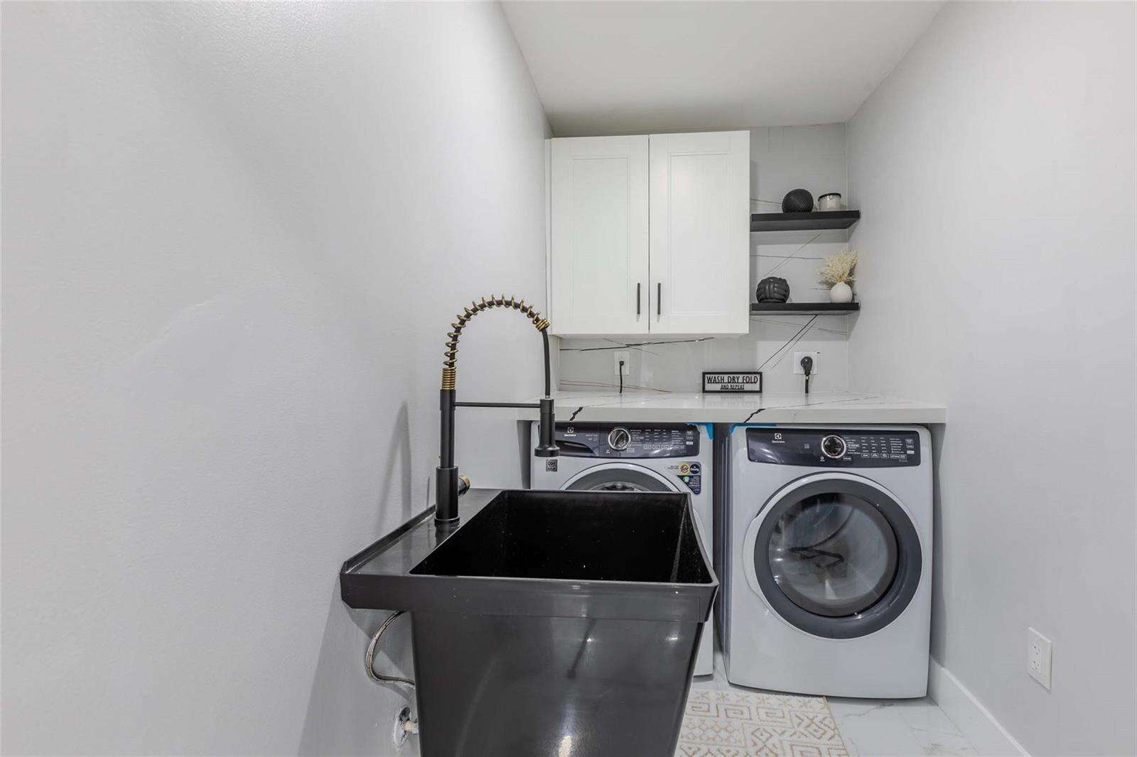 2633 Taft, Hollywood, FL 33020 - For Sale photo 22