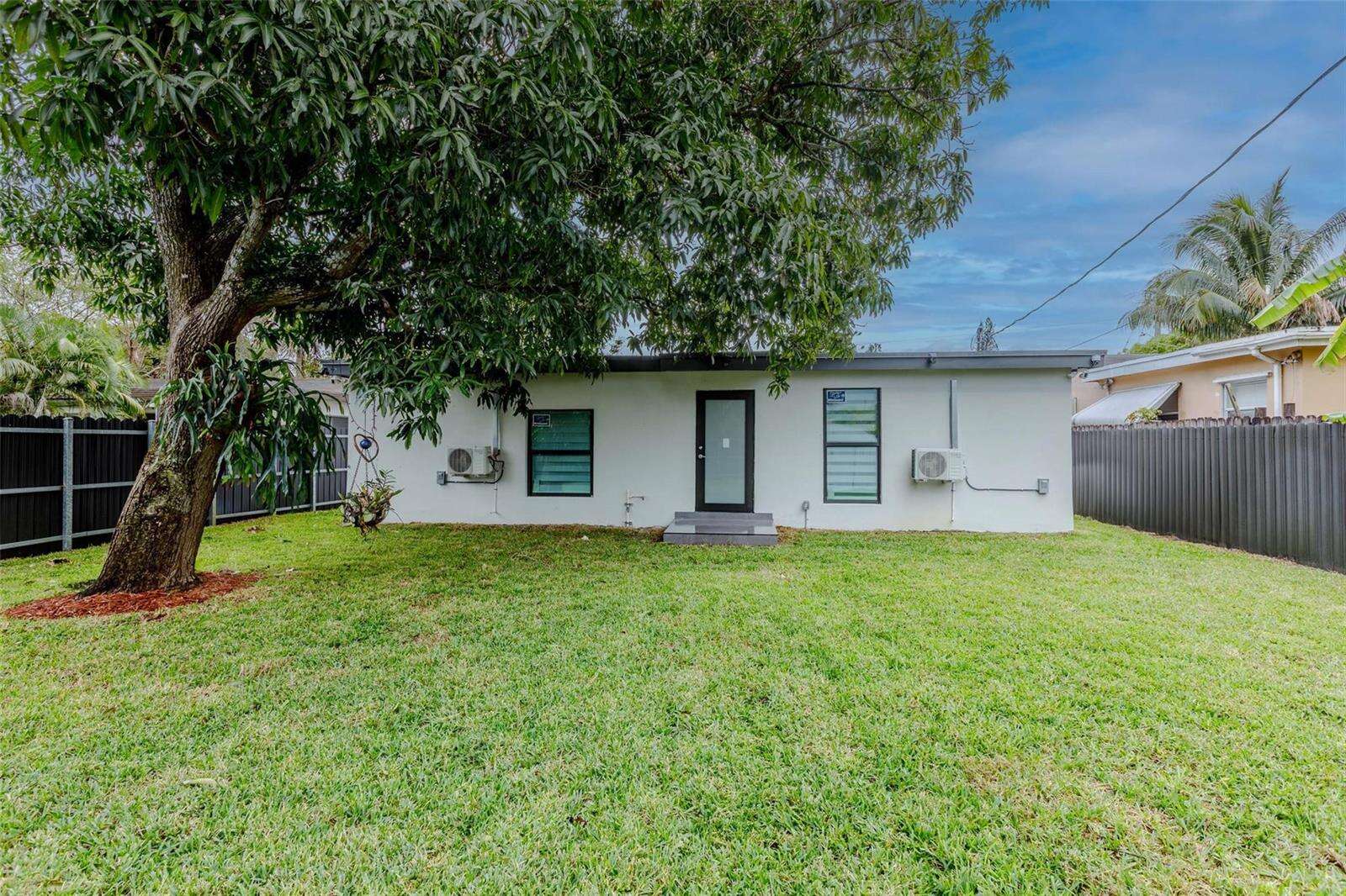 2633 Taft, Hollywood, FL 33020 - For Sale photo 27