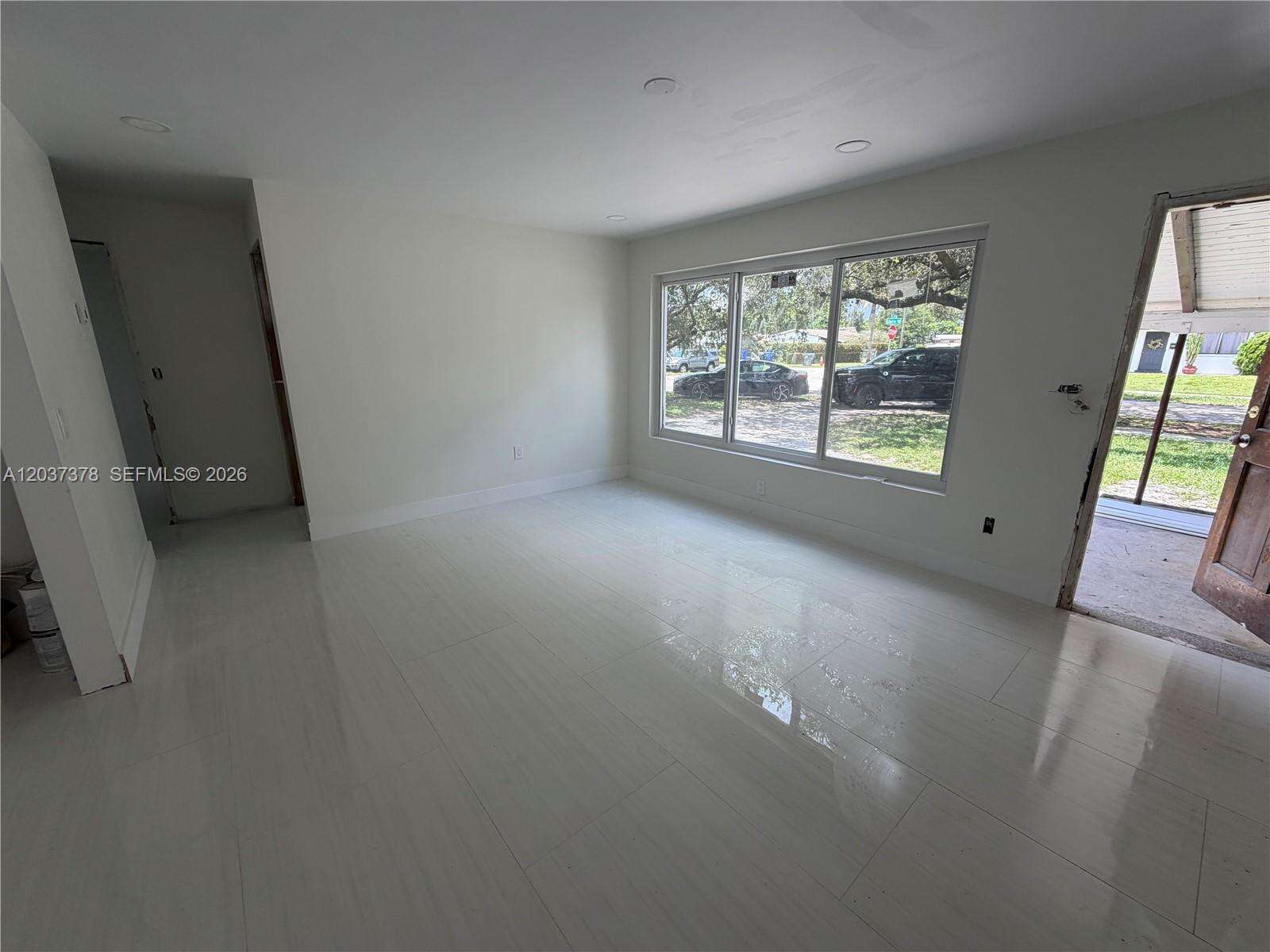 6570 Liberty St, Hollywood, FL 33024 - For Sale photo 3