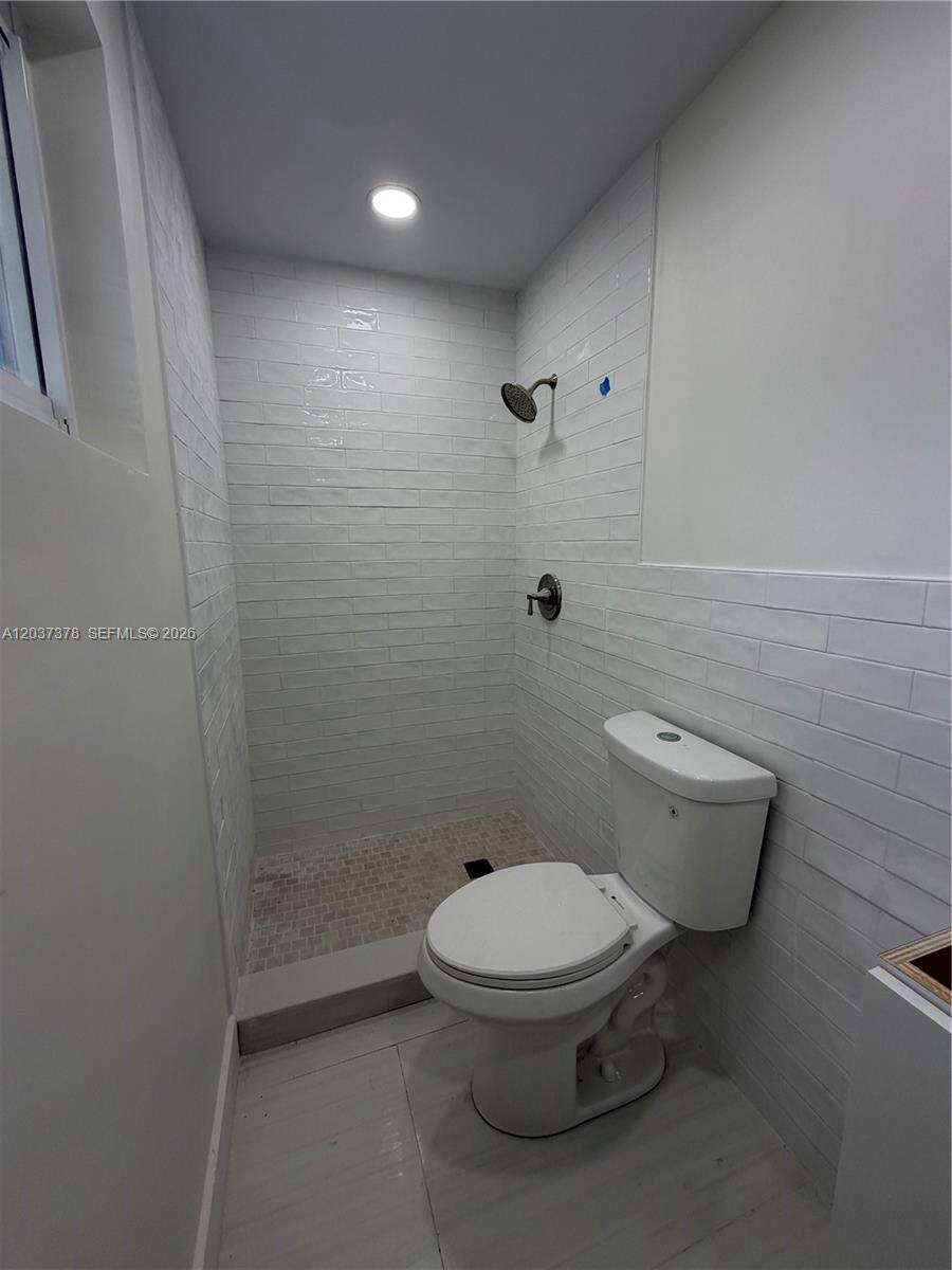 6570 Liberty St, Hollywood, FL 33024 - For Sale photo 7