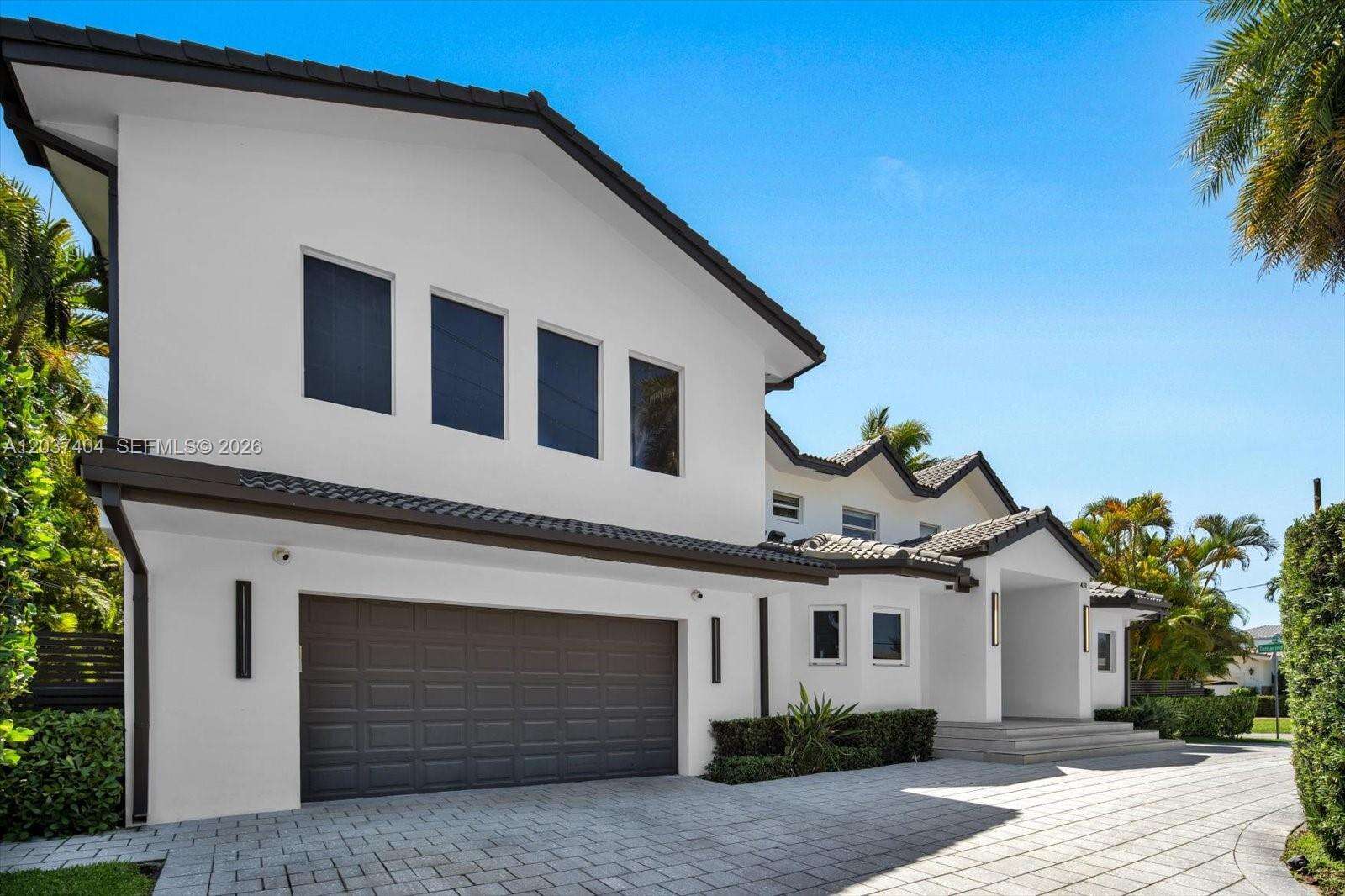 431 Layne Blvd, Hallandale Beach, FL 33009 - For Sale photo 2
