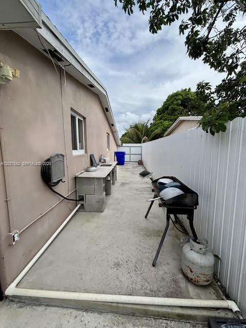 7461 Douglas St, Hollywood, FL 33024 - For Sale photo 22