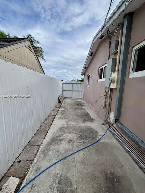 7461 Douglas St, Hollywood, FL 33024 - For Sale photo 24