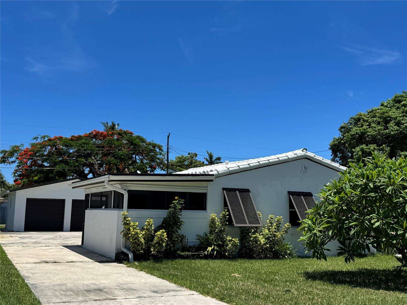 925 32nd, Hollywood, FL 33021 - For Sale photo 1