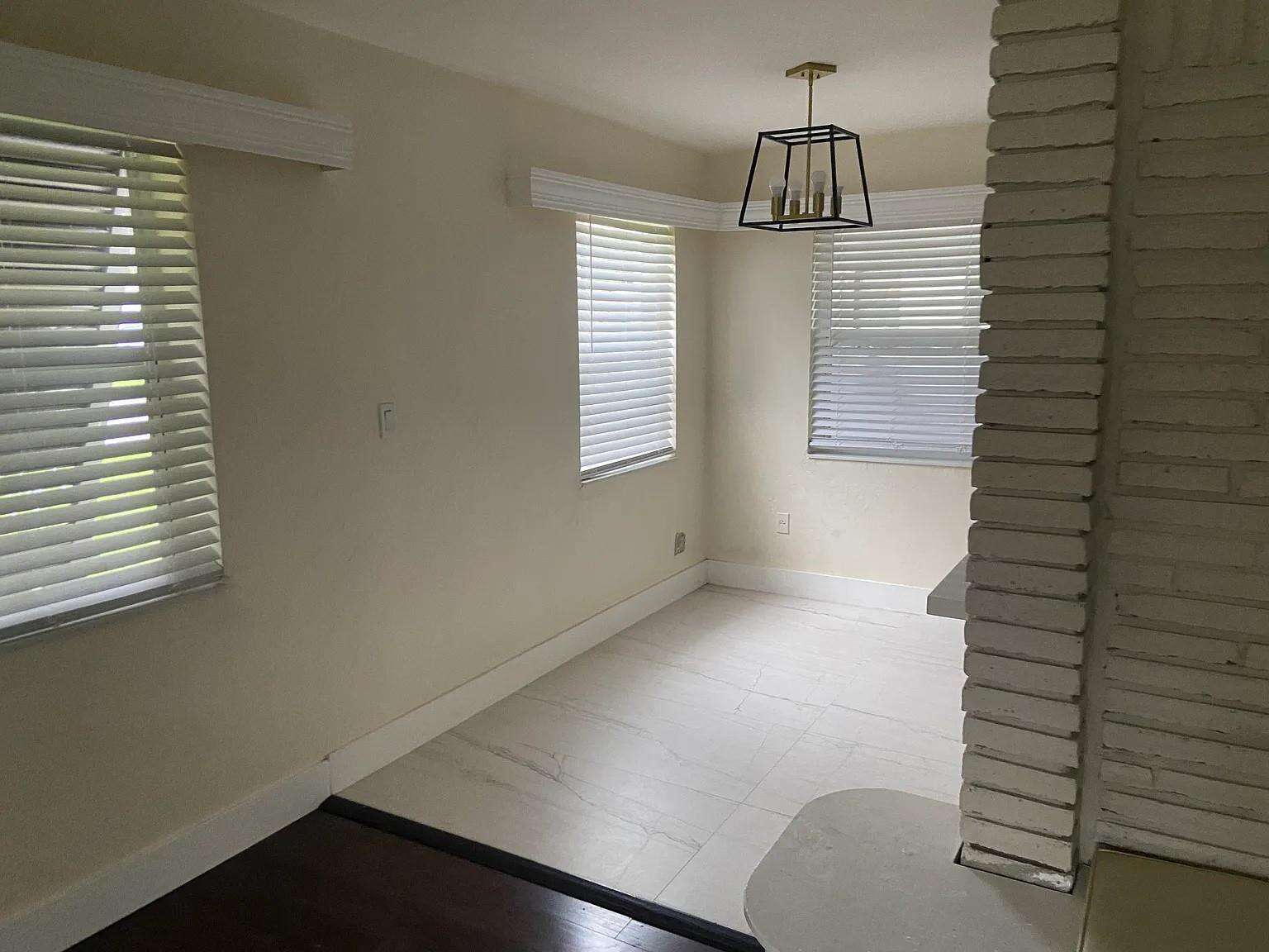 925 32nd, Hollywood, FL 33021 - For Sale photo 11