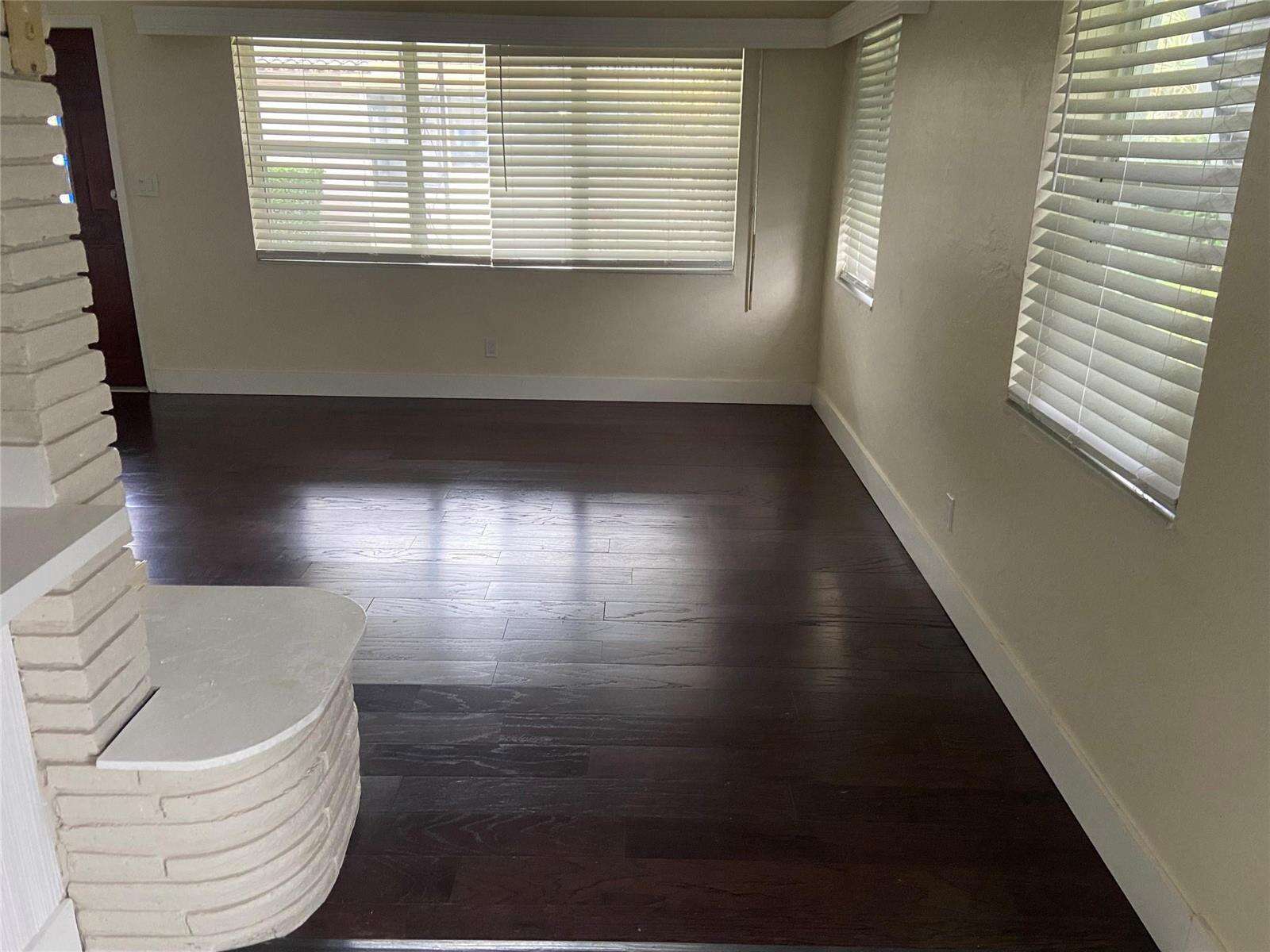 925 32nd, Hollywood, FL 33021 - For Sale photo 12
