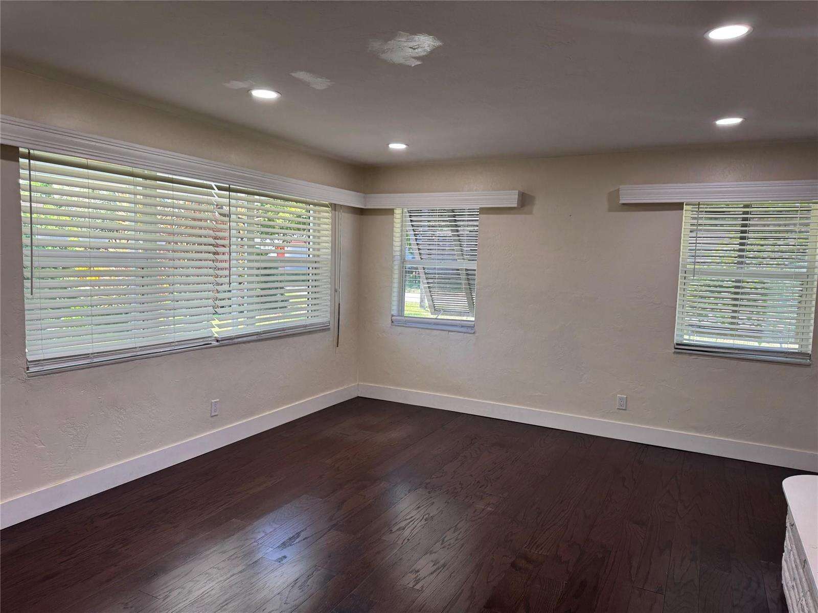 925 32nd, Hollywood, FL 33021 - For Sale photo 25