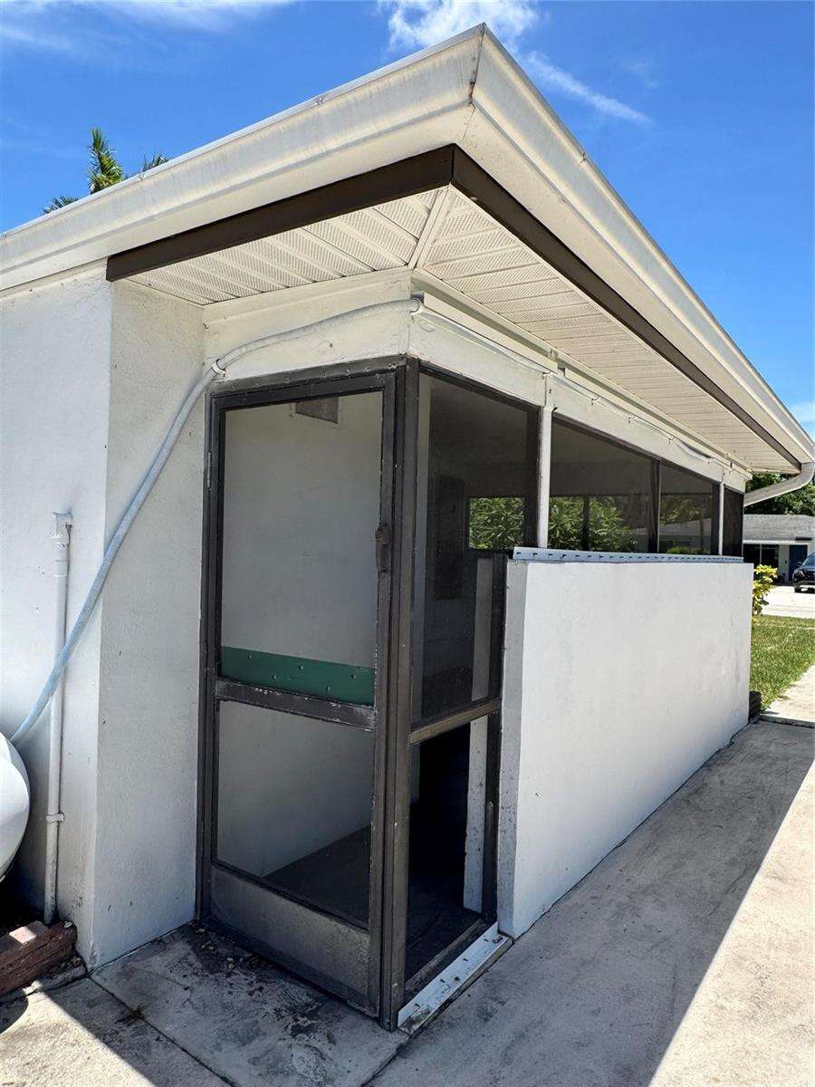 925 32nd, Hollywood, FL 33021 - For Sale photo 27