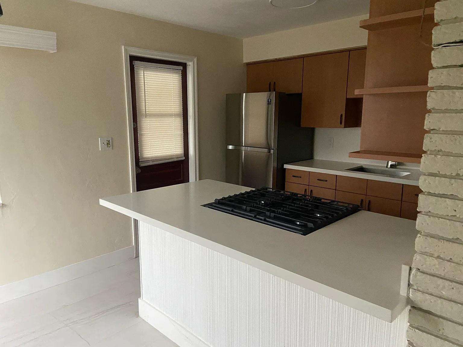 925 32nd, Hollywood, FL 33021 - For Sale photo 9