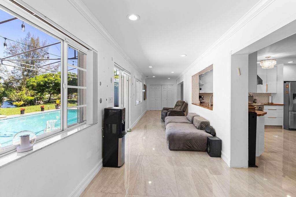 19885 22nd, Miami, FL 33180 - For Sale photo 19