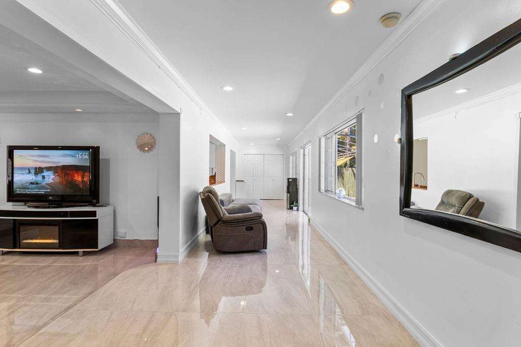 19885 22nd, Miami, FL 33180 - For Sale photo 21