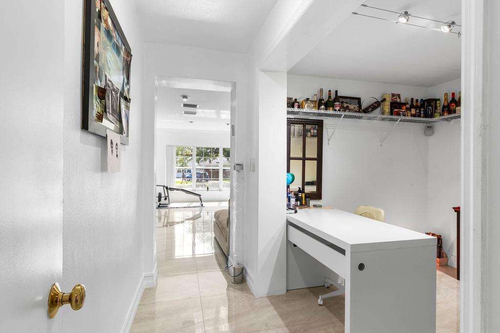 19885 22nd, Miami, FL 33180 - For Sale photo 30