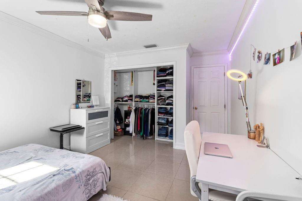 19885 22nd, Miami, FL 33180 - For Sale photo 47