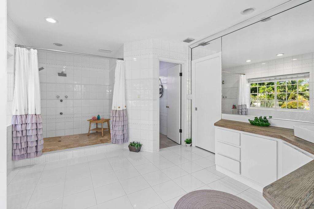 19885 22nd, Miami, FL 33180 - For Sale photo 55