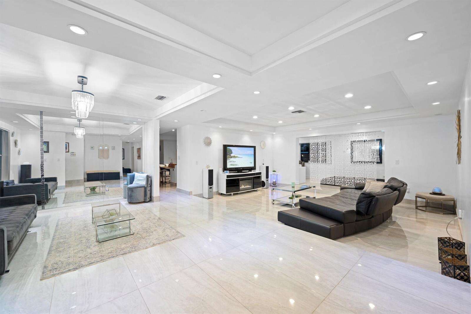 19885 22nd, Miami, FL 33180 - For Sale photo 70
