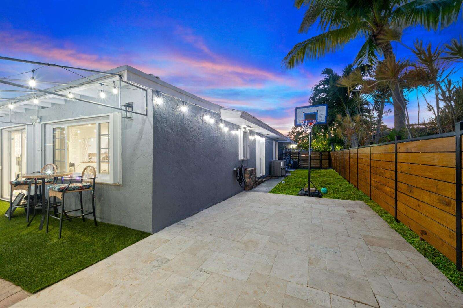 19885 22nd, Miami, FL 33180 - For Sale photo 72