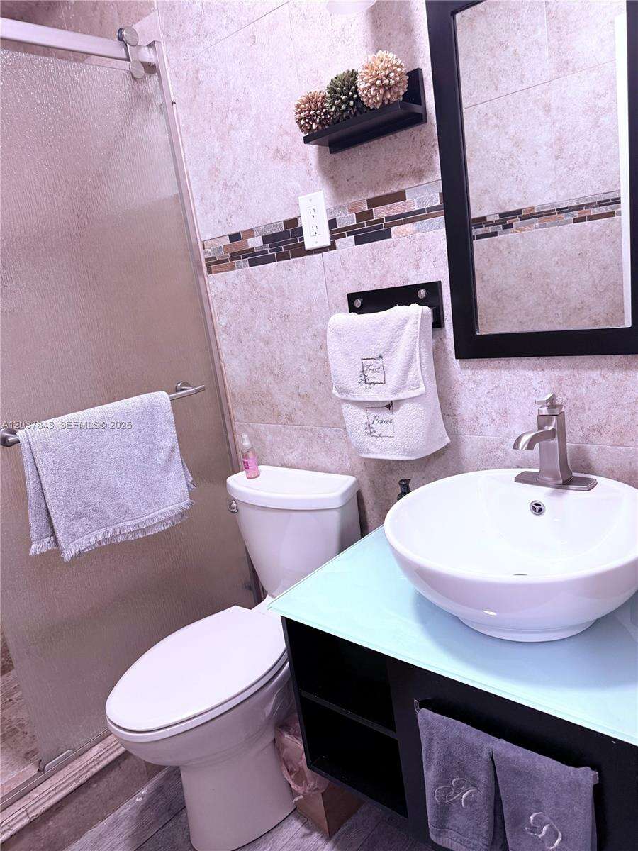 6424 Meade St, Hollywood, FL 33024 - For Sale photo 12