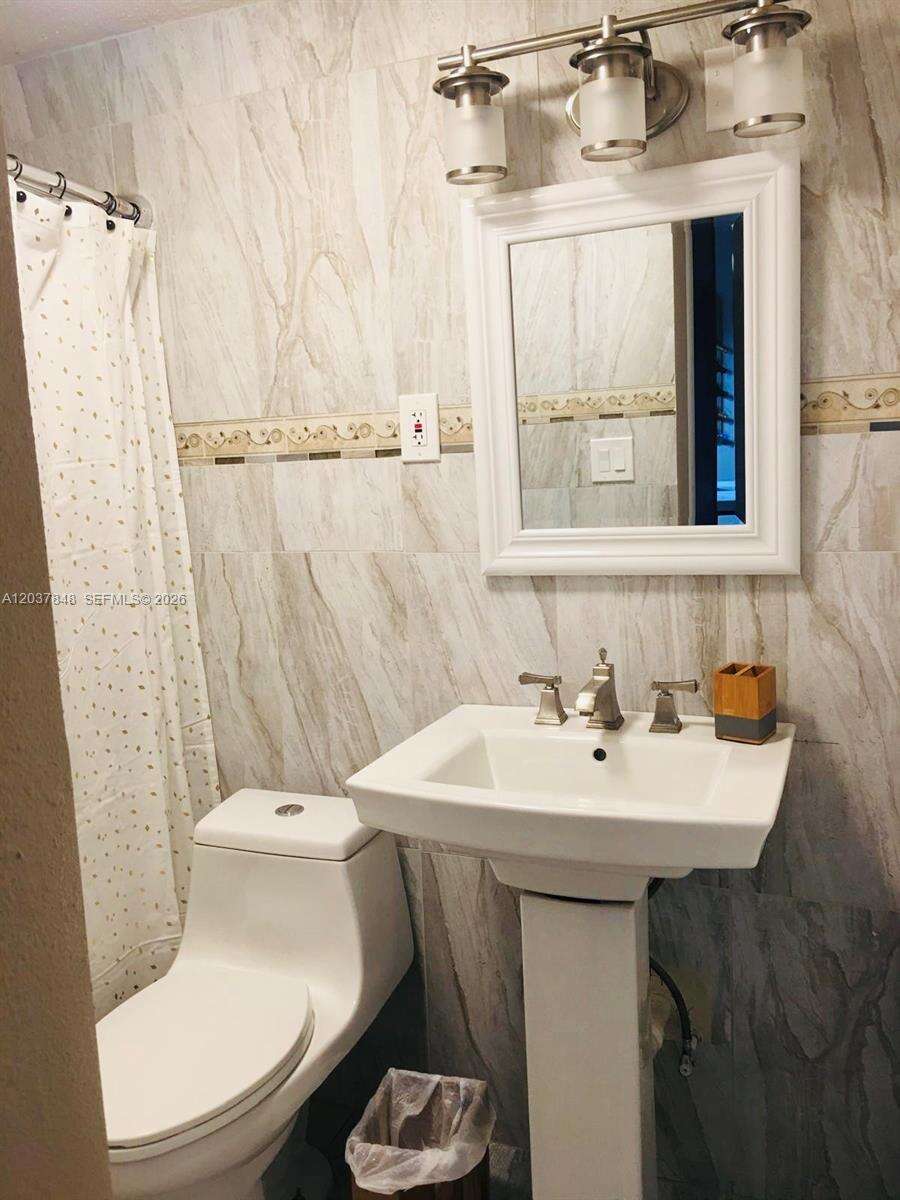 6424 Meade St, Hollywood, FL 33024 - For Sale photo 18