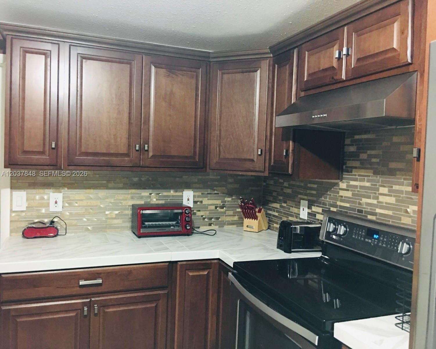6424 Meade St, Hollywood, FL 33024 - For Sale photo 10