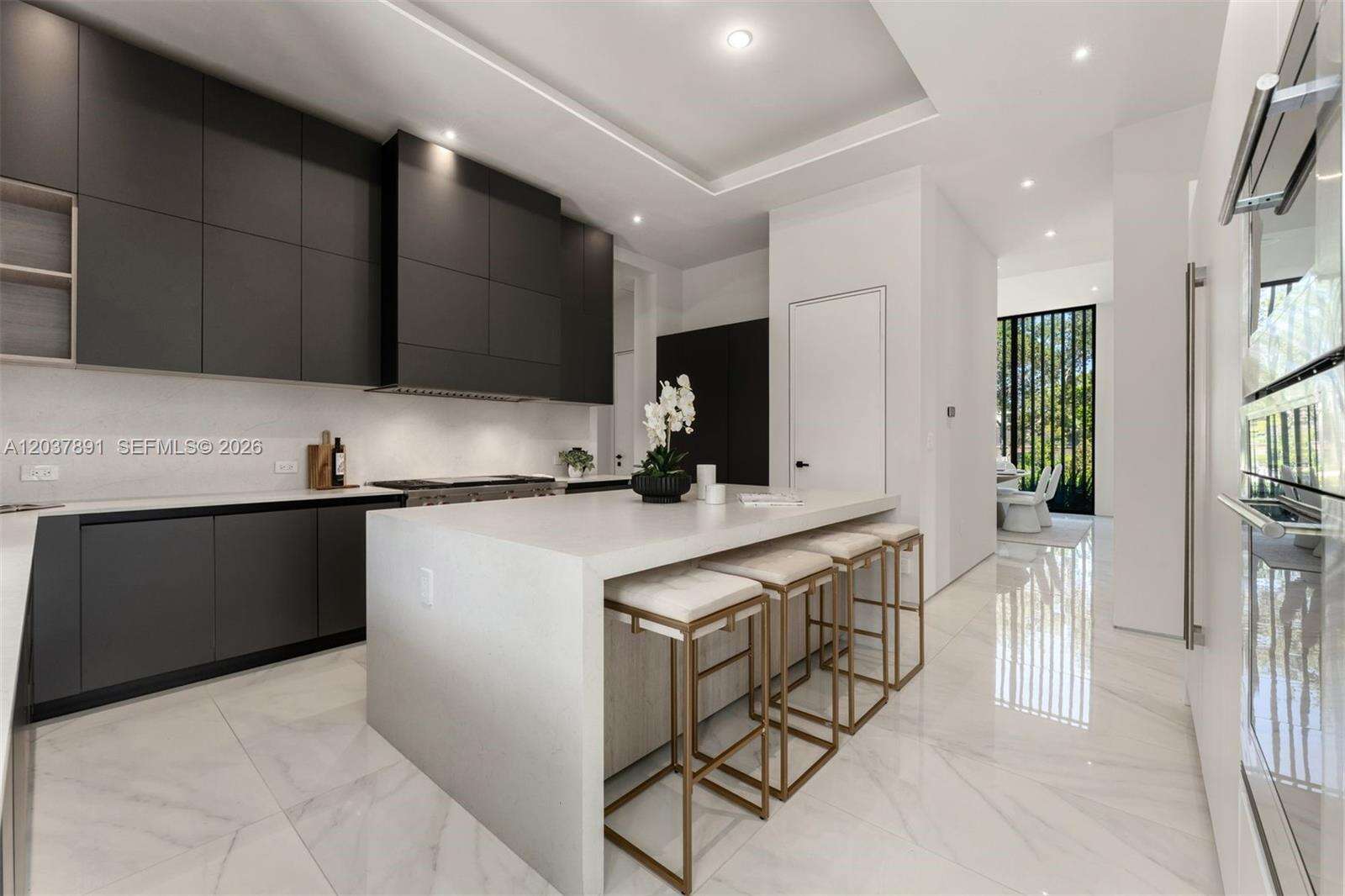 4430 Nautilus Dr, Miami Beach, FL 33140 - For Sale photo 4